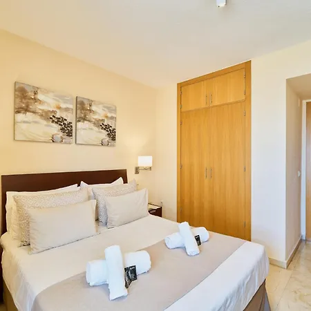 Marina I Relax With Ocean Views, Pools, 250m To The Sea Апартаменты Фуэнхирола