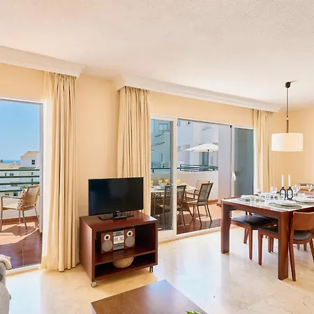 Marina I Relax With Ocean Views, Pools, 250m To The Sea Фуэнхирола