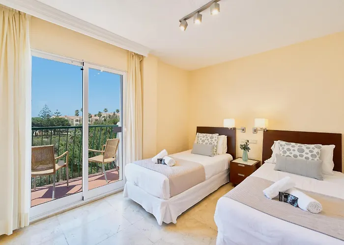 Marina I Relax With Ocean Views, Pools, 250m To The Sea *