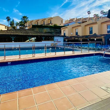 Marina I Relax With Ocean Views, Pools, 250m To The Sea