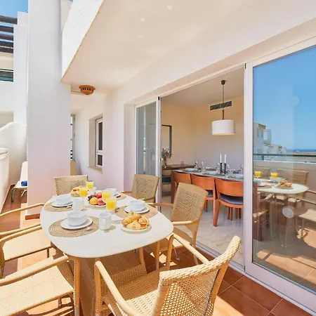 Marina I Relax With Ocean Views, Pools, 250m To The Sea *