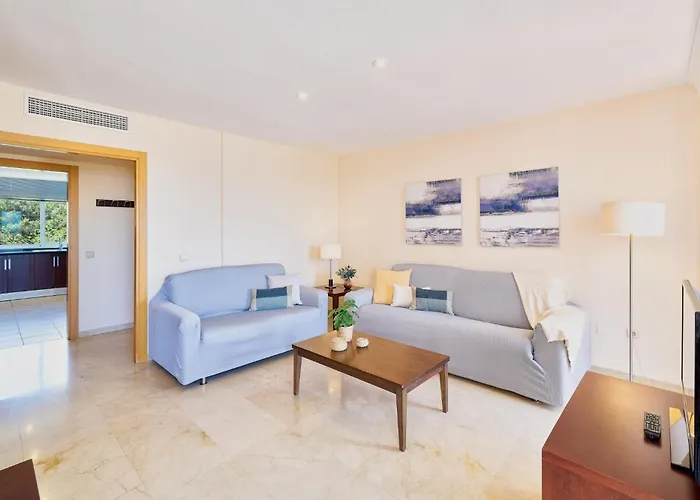 Apartment Marina I Relax With Ocean Views, Pools, 250m To The Sea Fuengirola