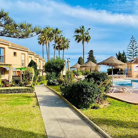 Daire Marina I Relax With Ocean Views, Pools, 250m To The Sea *