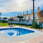 Marina I Relax With Ocean Views, Pools, 250m To The Sea Apartment